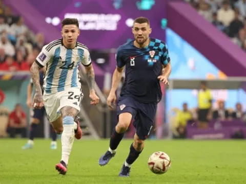 Bayern từ chối hậu vệ Chelsea