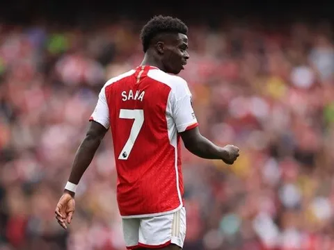 Cựu sao Arsenal cảnh báo Arteta về Saka