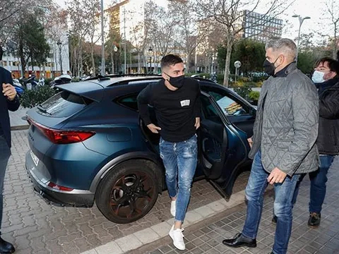 Hazard trở lại Premier League trong thương vụ gây sốc?