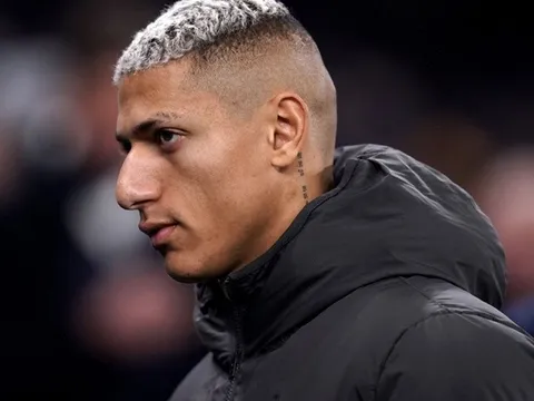 Saliba: "Họ rất giỏi, thật dễ dàng để thi đấu bên cạnh họ"