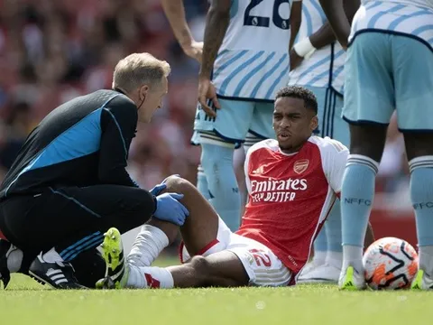 Arsenal nhắm 2 phương án lạ lẫm thay Timber