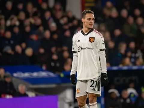 Giông bão chờ đợi Chelsea