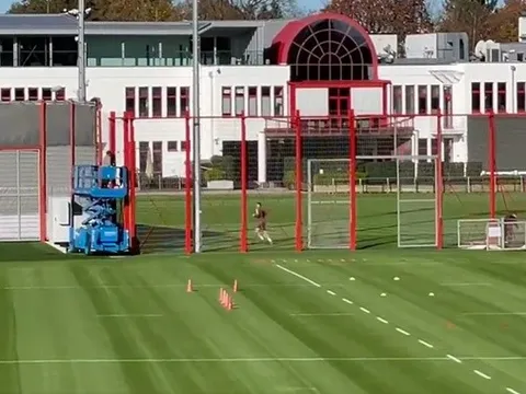 XONG! Mức giá cuối cùng để vụ Hojlund - Man Utd hoàn tất