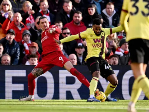 "Liverpool khởi đầu chậm chạp và cẩu thả một cách bất thường"