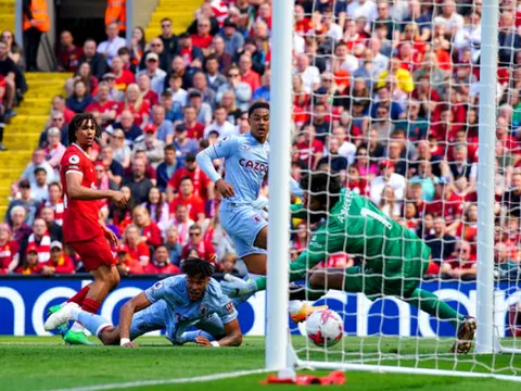 Bị Villa cầm hòa, Liverpool 99% chia tay giấc mơ Champions League