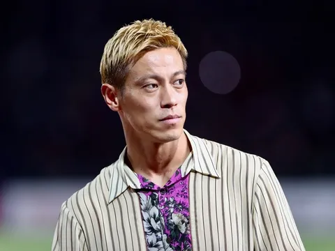 4 bộ trang phục Honda mặc khi chỉ đạo ở SEA Games 32