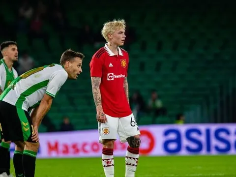 4 tài năng học viện Man United có thể thay thế Eriksen