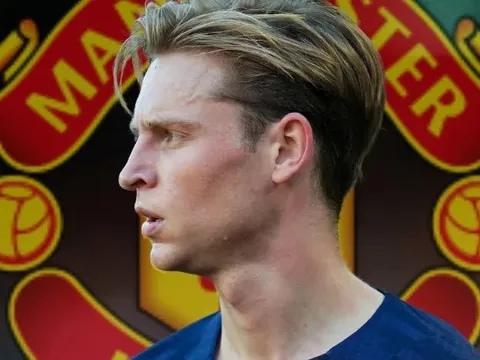4 tân binh đang trên đường cập bến Old Trafford
