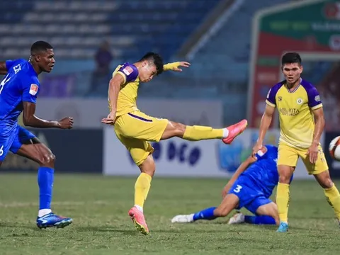 Hà Nội thắng dễ Quảng Nam trong ngày Tuấn Hải chấn thương nặng