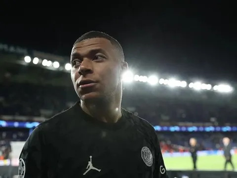 Kylian Mbappe: “Tôi không muốn đổ thêm dầu vào lửa”