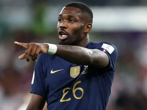 Tiền đạo mục tiêu của M.U từ chối PSG