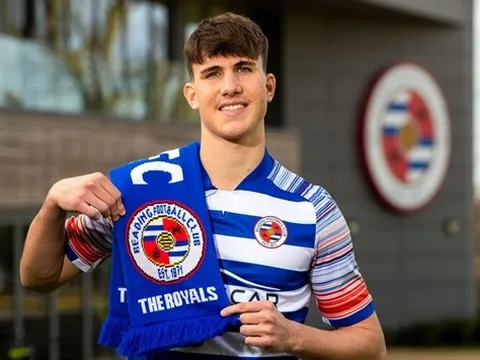 CHÍNH THỨC! Tiền vệ 20 tuổi rời Chelsea