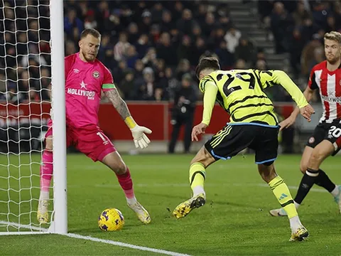 Thuyền trưởng PSV "phát cuồng" với 1 cầu thủ Arsenal