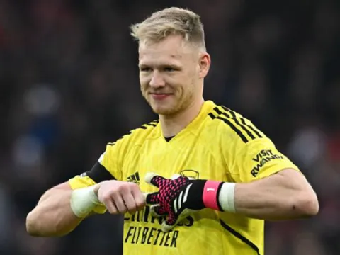 Ramsdale nói gì sau ngày thi đấu như lên đồng trước Liverpool