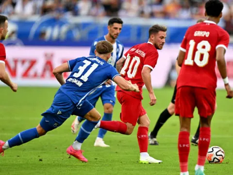 5 điểm nhấn Karlsruher 2-4 Liverpool: Tân binh tạo ấn tượng; Sao mai ghi dấu ấn