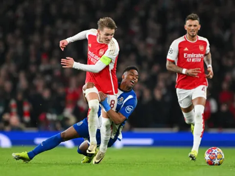 "Arsenal sẽ thắng Bayern, thắng City ở bán kết, Barca ở chung kết. Đơn giản"