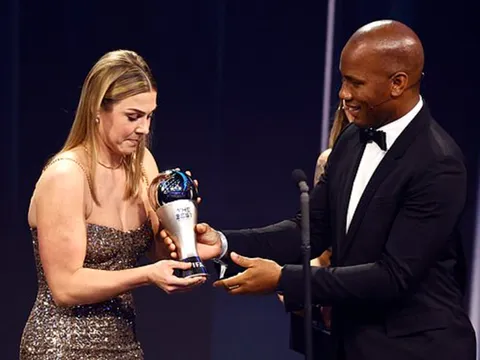 Hai chiến thần giúp Arsenal hủy diệt Crystal Palace