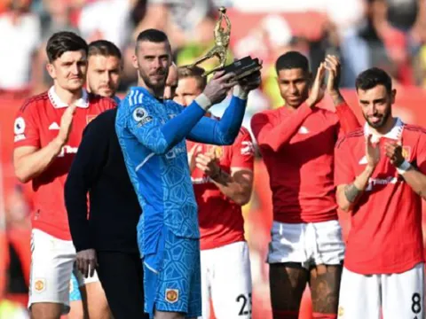 "Tôi muốn De Gea nhanh chóng rời Man Utd"