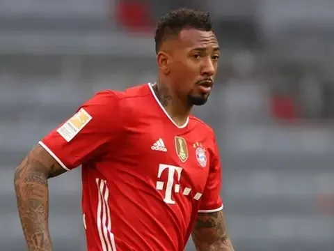 Bayern gây sốc với Jerome Boateng
