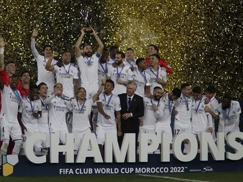 Tỏa sáng rực rỡ, Benzema chạm cột mốc mới tại Real