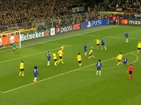 Hazard lại gây thất vọng não nề