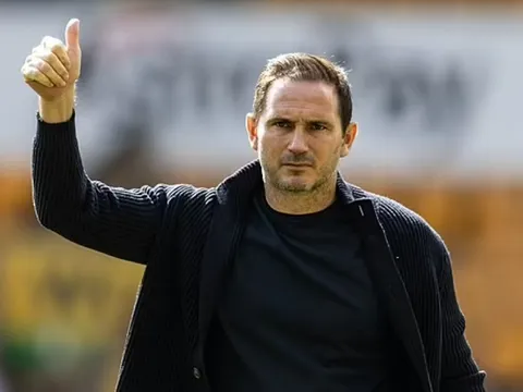 Redknapp khuyên Lampard nên làm một điều trước Real