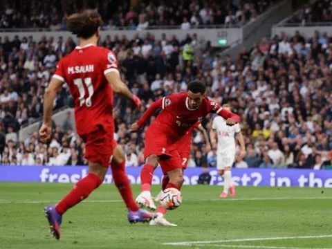 Cựu cầu thủ Everton thông cảm với Liverpool về sự cố VAR