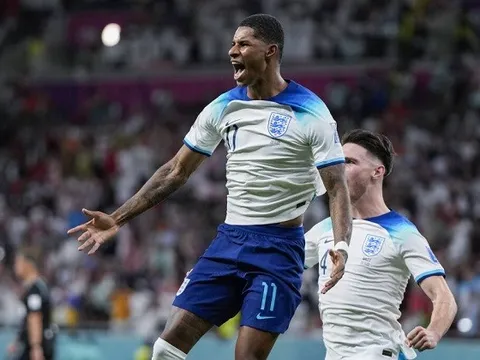 Rashford tự cứu mình một bàn thua trông thấy