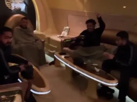 Arsenal trải qua một hiệp đấu đen đủi