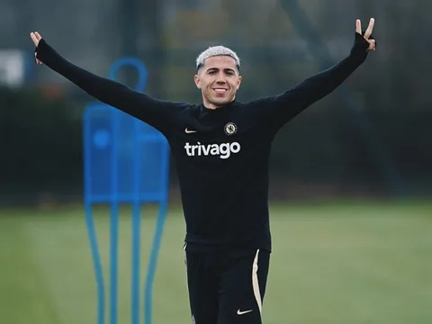 NÓNG! Người thừa của Pháo thủ sắp trở lại chốn xưa