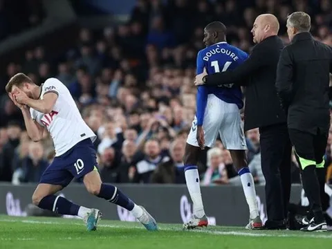 5 cái tên sẵn sàng nối gót Saka tại Arsenal