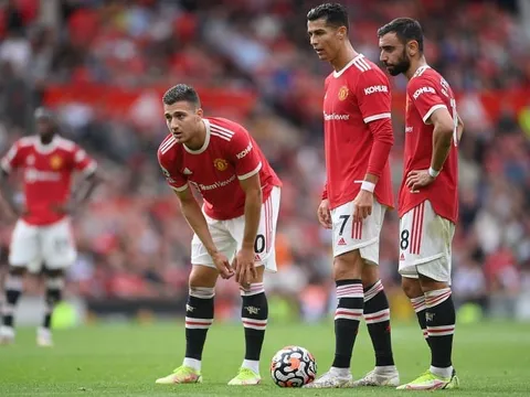 5 chân sút phạt lợi hại nhất Premier League hiện nay