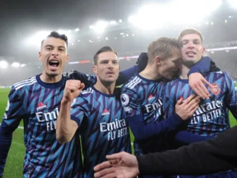 5 điểm nhấn Leeds 1-4 Arsenal: Chiến cơ của Arteta; Thủ quân tiềm năng