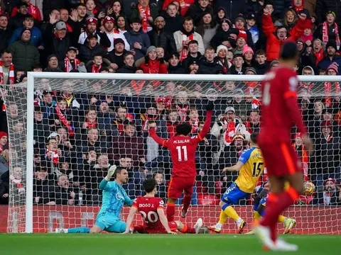 5 điểm nhấn Liverpool 4-0 Southampton: Cỗ máy ghi bàn; Trung vệ thép