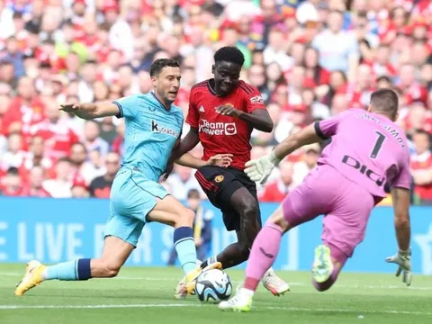 5 điểm nhấn M.U 1-1 Bilbao: Nỗi lo lớn; Tự hủy