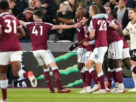5 điểm nhấn West Ham 3-2 Liverpool: Đẳng cấp David Moyes; Tiếng thét của Van Dijk