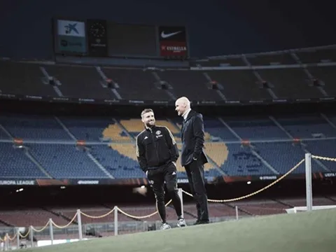 5 điều đáng chú ý ở trận Barca - MU: Casemiro đấu De Jong; Cơn ác mộng