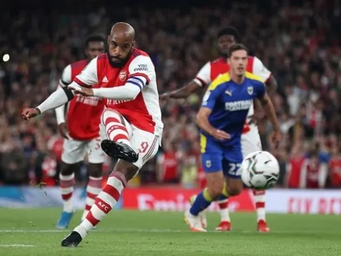 5 phương án đá luân lưu Arsenal chuẩn bị sẵn đấu Leeds United