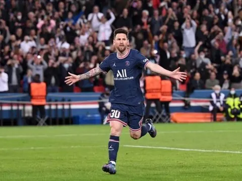 5 thương vụ chuyển nhượng tự do làm rung chuyển làng bóng đá