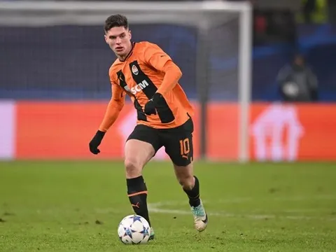 50 triệu giúp Man City ngôi sao đa năng