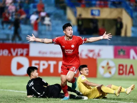 Sao ĐT Việt Nam chơi bóng như châu Âu; Báo Indo ngán cặp song sát của HLV Troussier