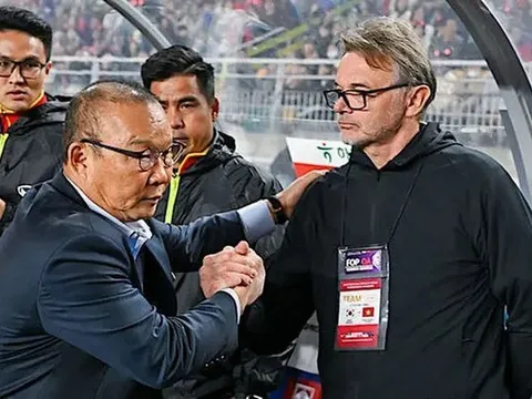 Cựu HLV Trung Quốc dùng tiền 'khủng' hối lộ; Công Phượng so ông Troussier và thầy Park