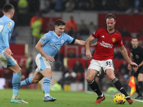 Thống kê tệ hại của Jonny Evans