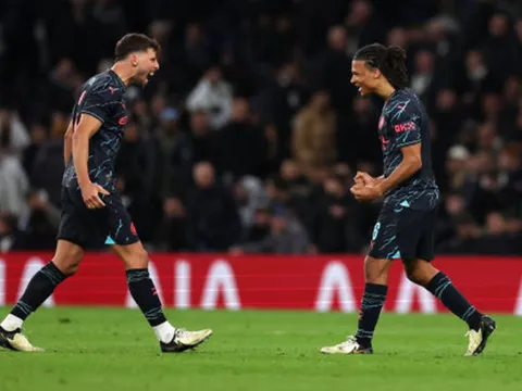 Chuyên gia thán phục hành động dũng cảm của sao Man City