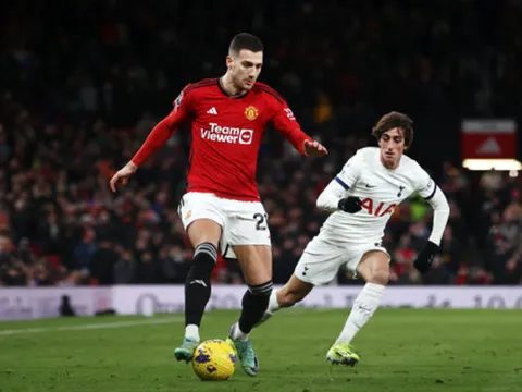 Cầu thủ 19 triệu bảng là thương vụ chất lượng nhất của M.U những năm qua