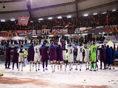 Leverkusen như nước lũ, cuốn phăng mọi đối thủ