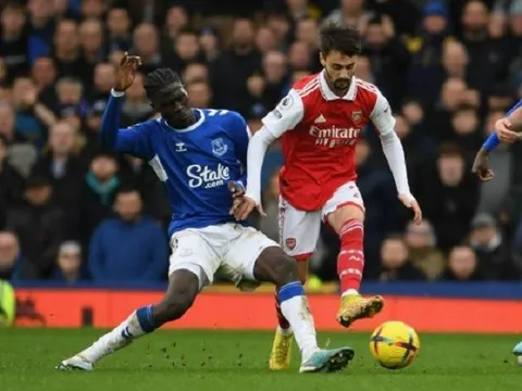 Arteta đã tìm thấy người thay thế khi Odegaard 'hết pin'