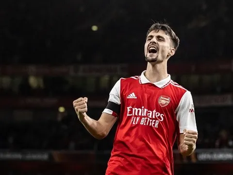 Richard Dunne chỉ ra cầu thủ thi đấu như vô hình của Arsenal