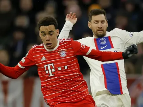 Sao trẻ Bayern thất bại trong việc đổi áo với Messi