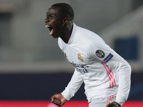 6 cầu thủ Real Madrid chiêu mộ cùng lúc với Hazard giờ ra sao?